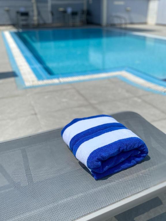 Πισίνα στο ή κοντά στο Imperial Suites Hotel