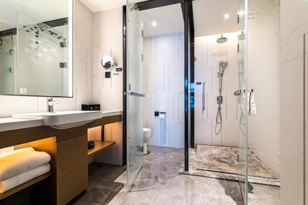 Koupelna v ubytování 佛山敏卓酒店Mentor Hotel