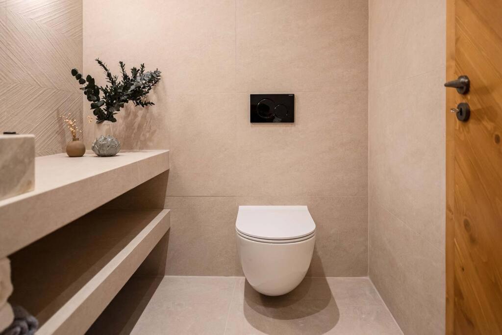 A bathroom at CasaCarma II, private pool, boho design, tradition