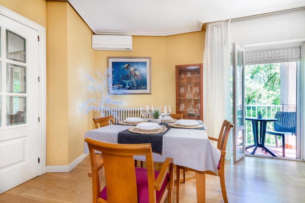 Fotografia z galérie ubytovania Apartamento VIRGEN DEL VALLE v destinácii Cenicero
