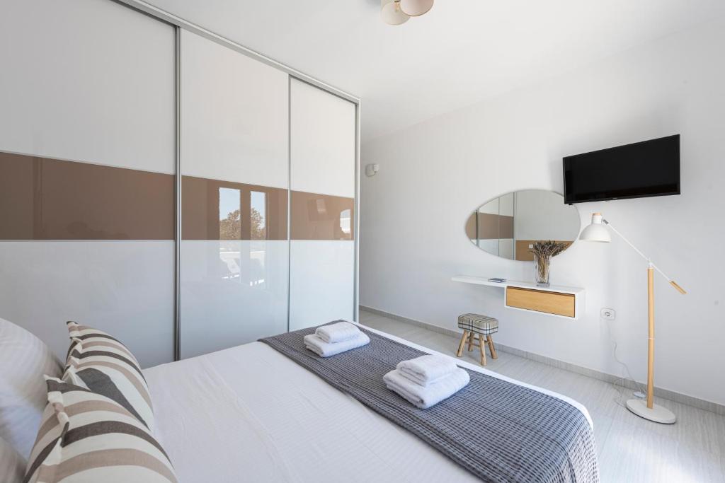 Posteľ alebo postele v izbe v ubytovaní Villa Veta with Private Swimming Pool
