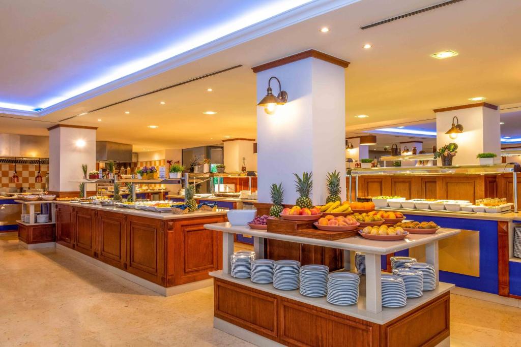 Valentin Star Menorca - Adults Only, Calan Bosch – Updated ...