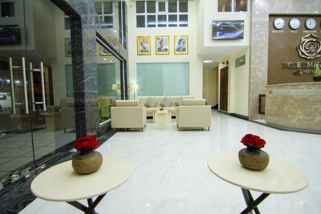 Posezení v ubytování Rose Emerald Hotel