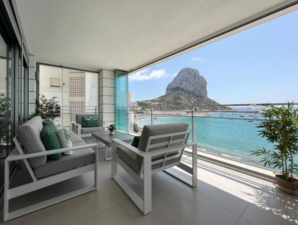 Exclusive Apartment on the First Line, Calpe, Calpe (updated prices 2024)