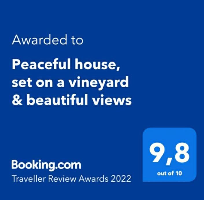 Certyfikat, podpis lub inny dokument wystawiony w obiekcie Peaceful house set on a vineyard & work friendly