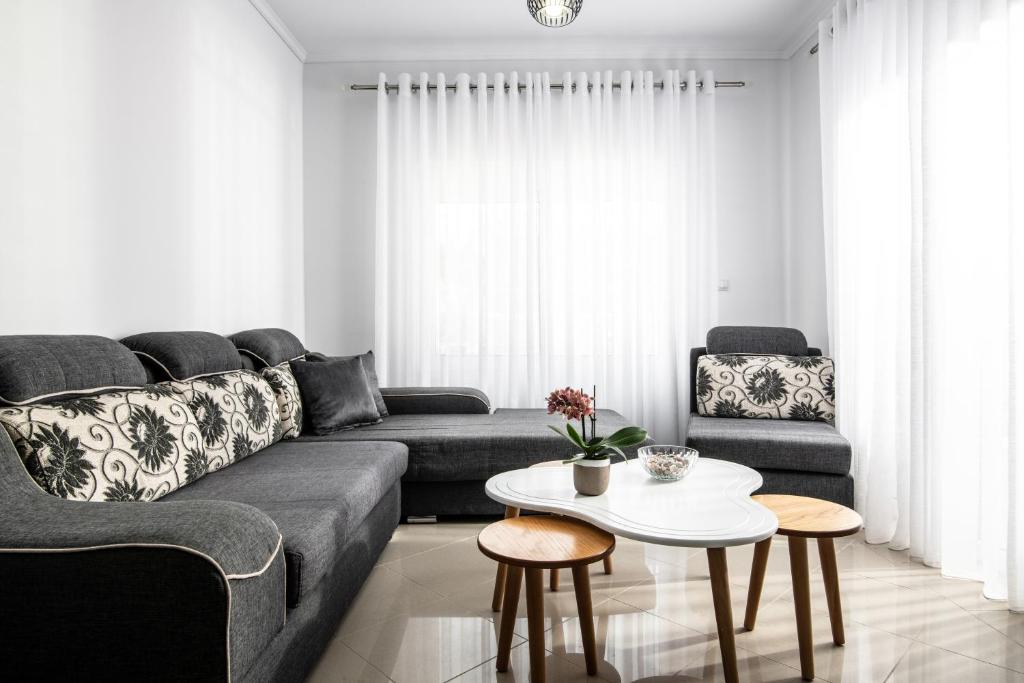 Posezení v ubytování Akasha Villa, an Alluring Retreat,By ThinkVilla