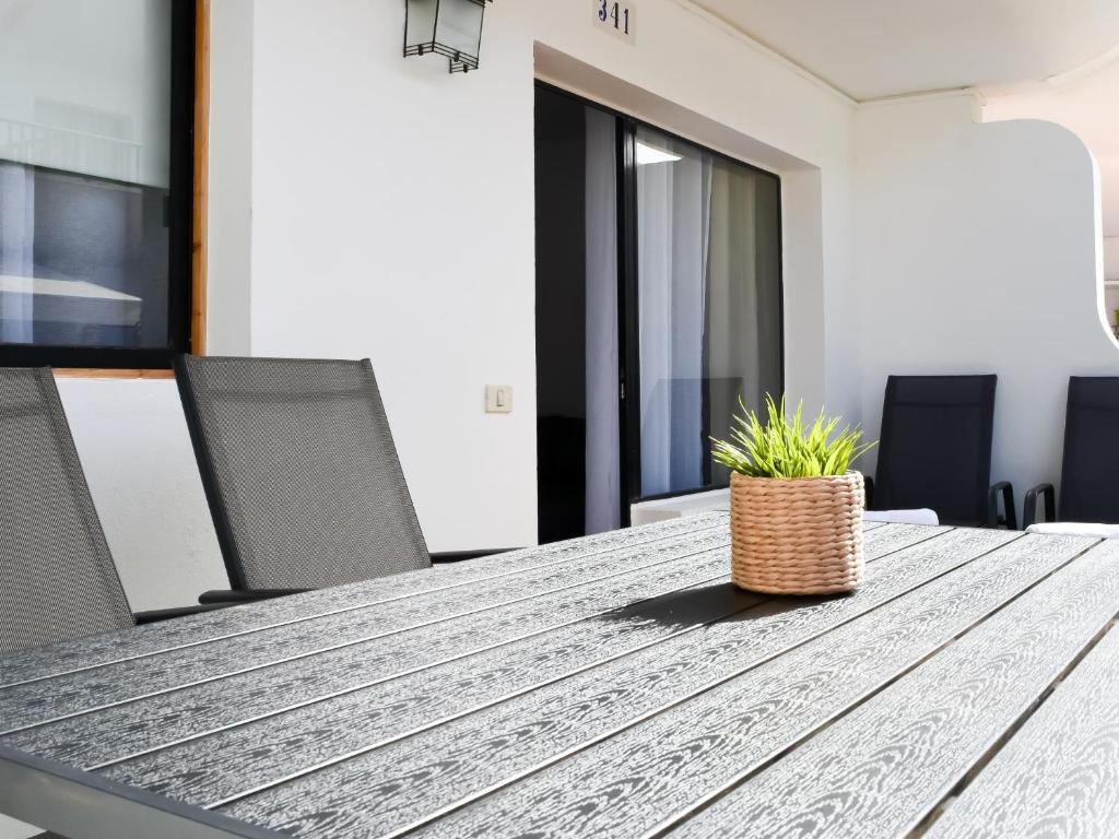 Televízia a/alebo spoločenská miestnosť v ubytovaní Dunasol 341 by Best Holidays Fuerteventura