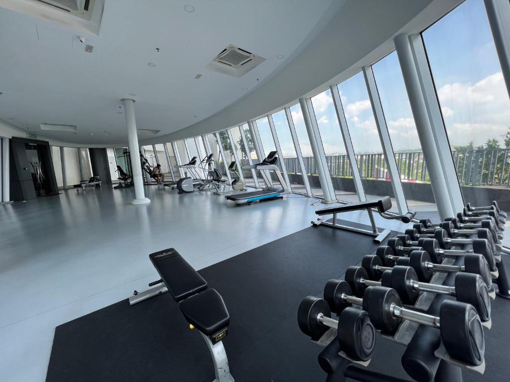 Fitness centrum a/nebo fitness zařízení v ubytování D'Gunduls Homestay Family Suite 2R 2B by DGH I-CITY