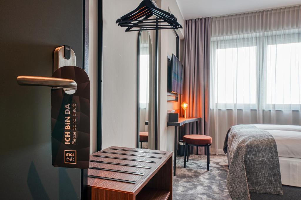 Vienna House Easy by Wyndham Hannover City - Resim 37