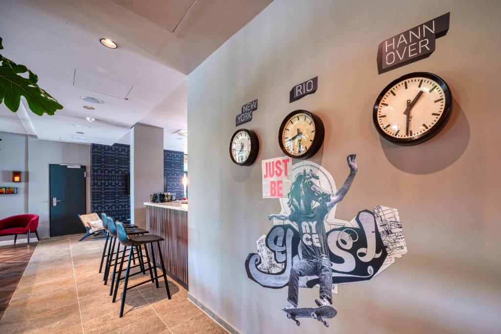 Vienna House Easy by Wyndham Hannover City - Resim 44