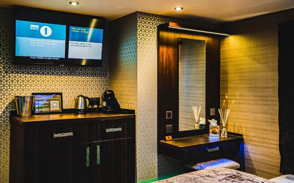 Church Suites by The Cranleigh Boutique - Resim 33