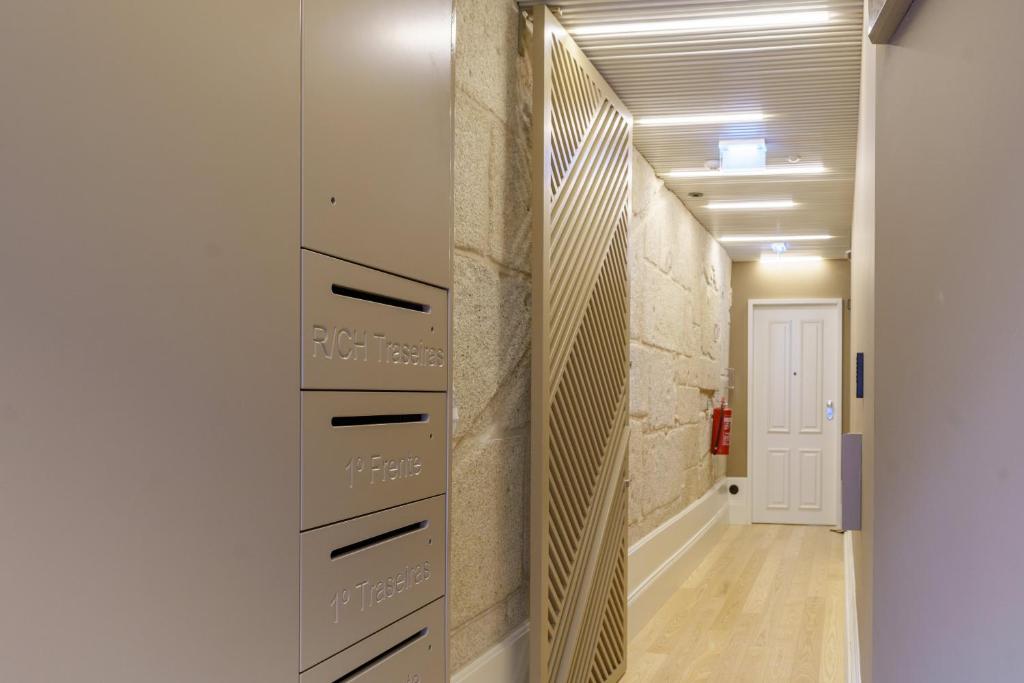 N Apartments - Chã - 19