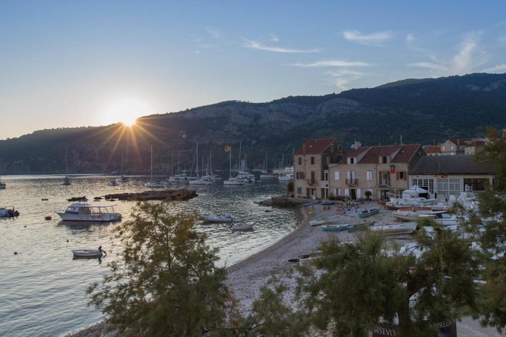 Fotografie z fotogalerie ubytování Jurkovica v destinaci Komiža