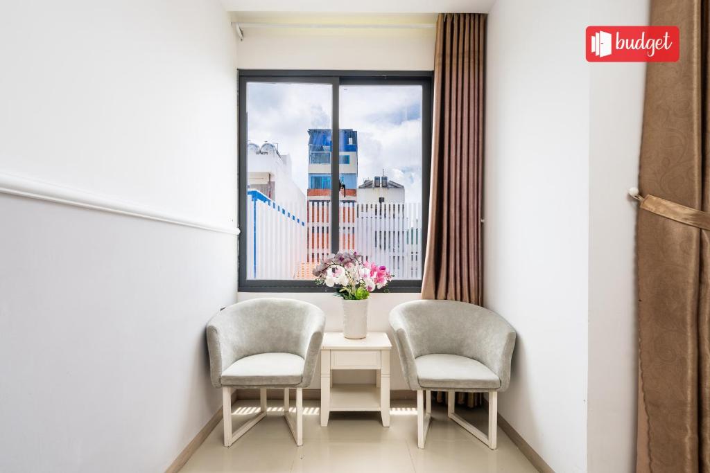 Posezení v ubytování Khanh Linh Hotel
