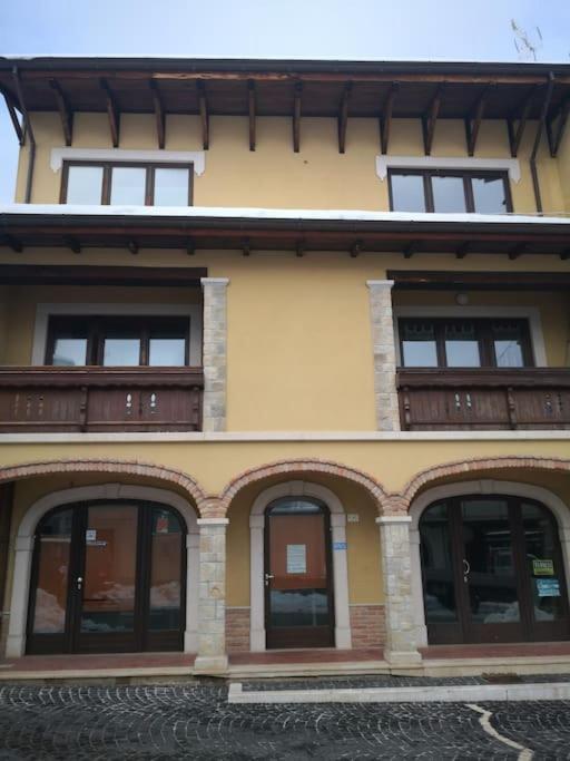 Budova, kde se apartmán nachází