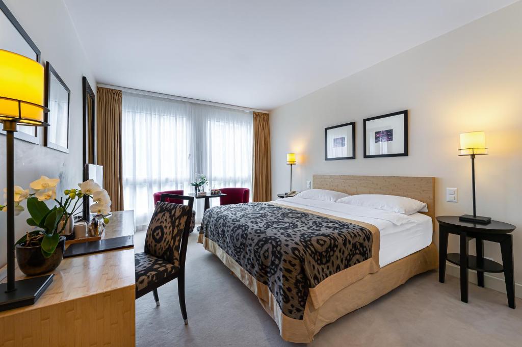 Jade Manotel - Resim 40