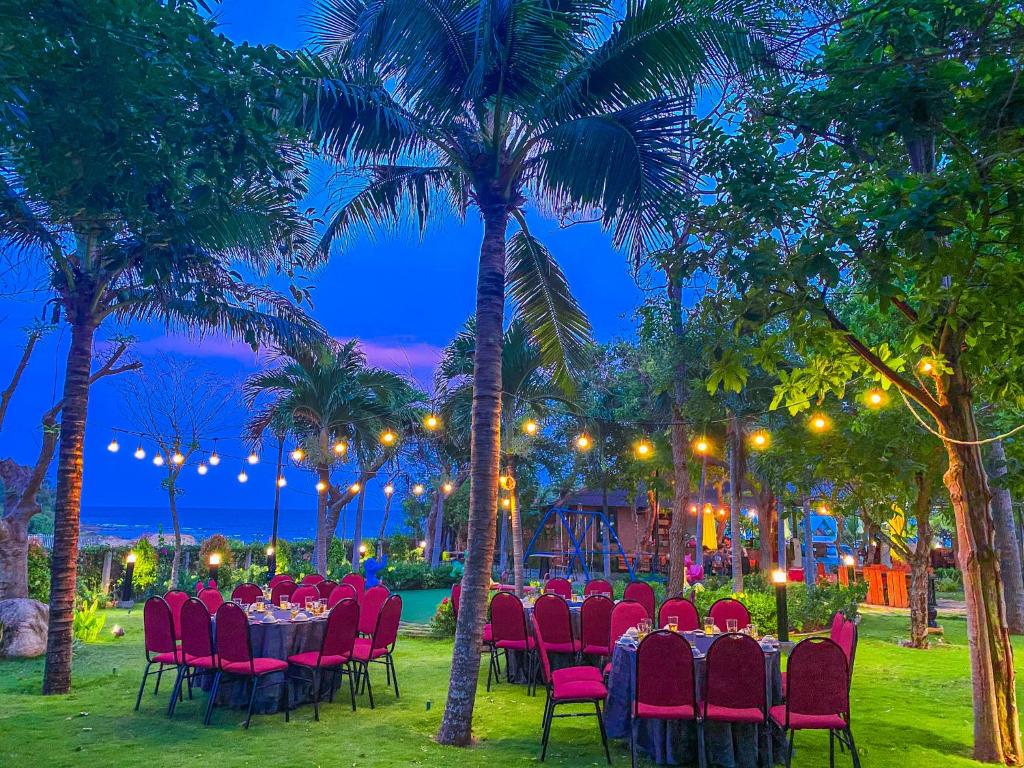 Zahrada ubytování Long Hải Channel Beach Resort