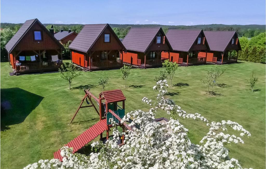 an aerial view of a group of cottages at Lovely Home In Kolczewo With Wifi in Kołczewo