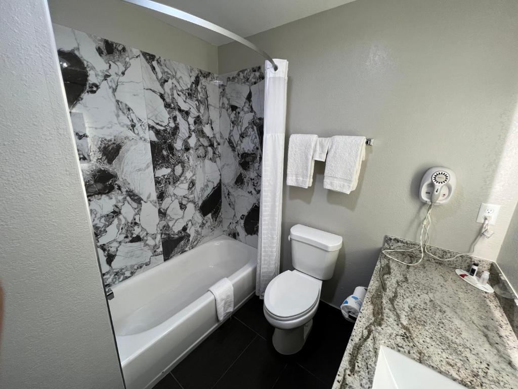 Super 8 by Wyndham Lake Charles/Sulphur - King Studio Suite - Nicht Rauchen â