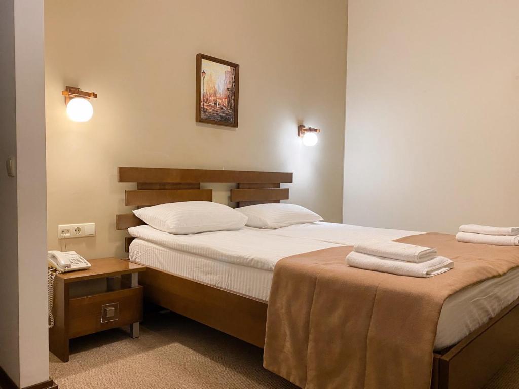 Rudison Hotel & Restaurant - Economy Double Room