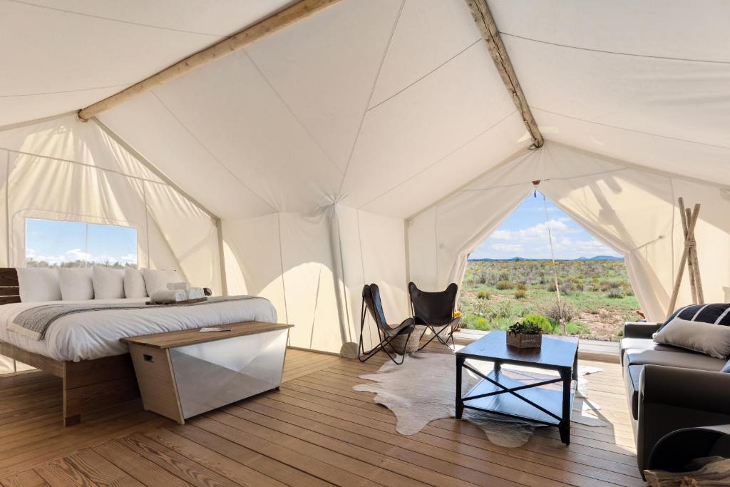 Under Canvas Grand Canyon - Suite Tent With Private Bathroom And Kids Tent