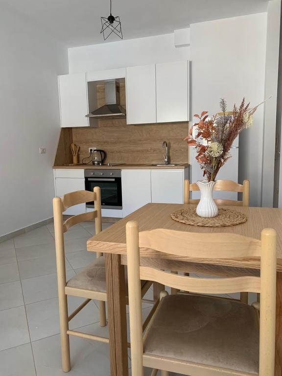 Pools Apartment - Imazhi 9