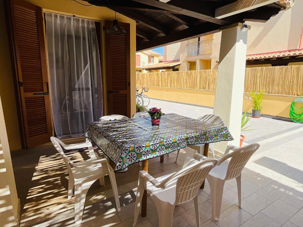 Balkón alebo terasa v ubytovaní Villa Kate Pula Sardegna