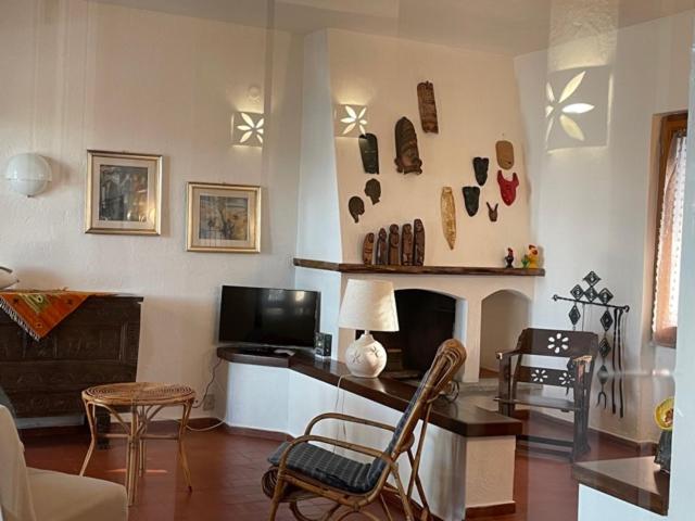 Villa Clelia a Porto Pino - Esclusiva Villa Fronte Mare