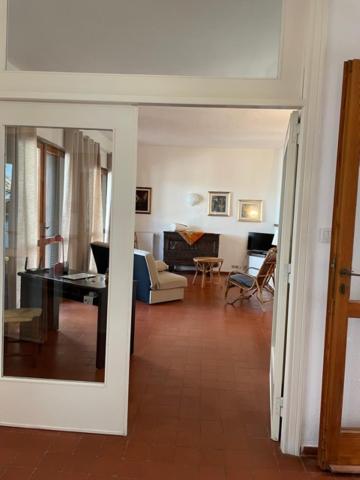 Villa Clelia a Porto Pino - Esclusiva Villa Fronte Mare