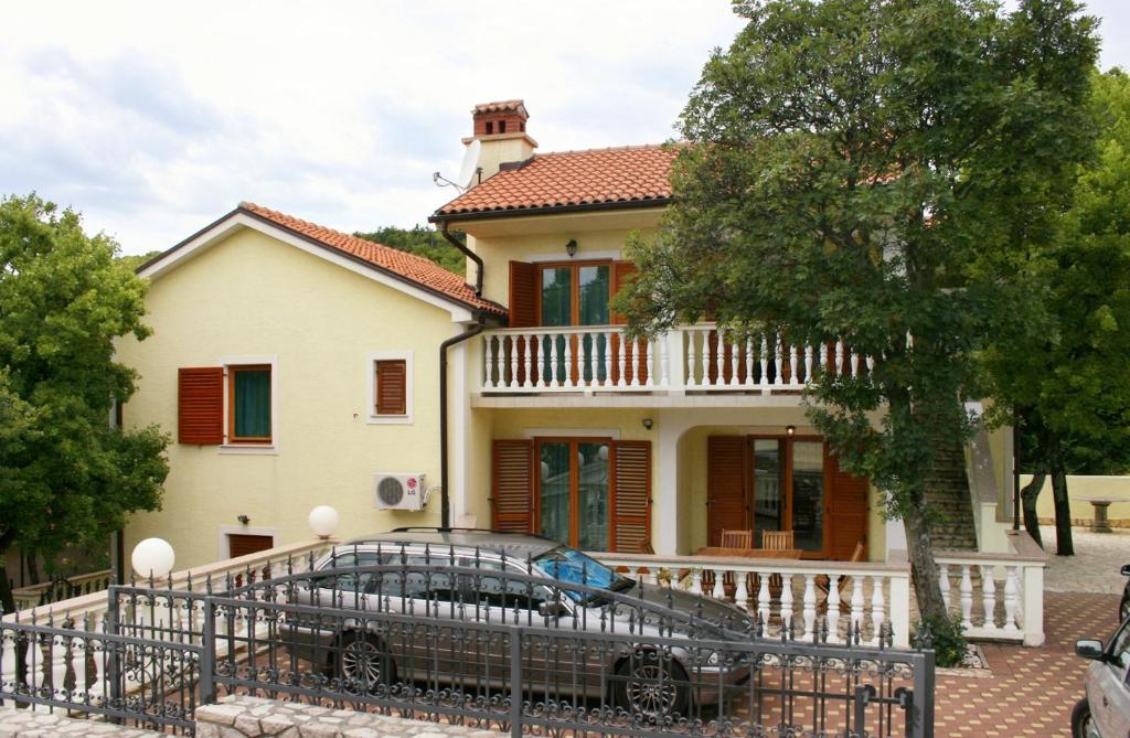 Budova, v ktorej sa apartmán nachádza