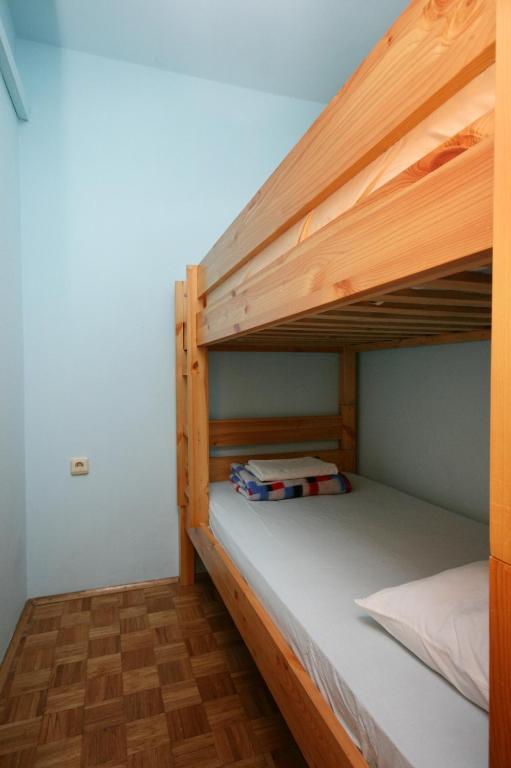 Posteľ alebo postele v izbe v ubytovaní Apartments with a parking space Povile, Novi Vinodolski - 2398