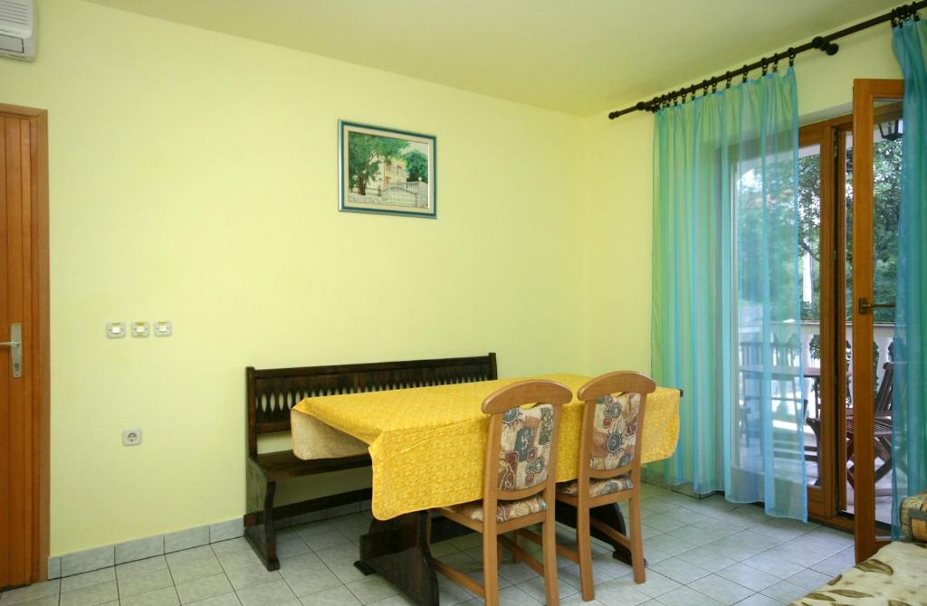 Fotografia z galérie ubytovania Apartments with a parking space Povile, Novi Vinodolski - 2398 v destinácii Povile