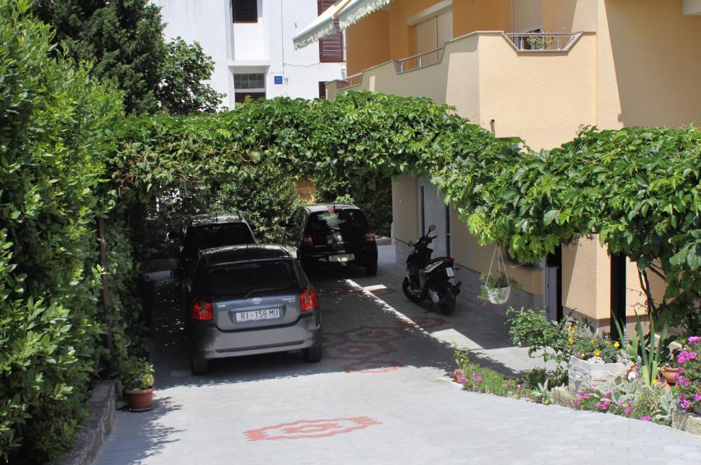 Fotografia z galérie ubytovania Apartments with a parking space Selce, Crikvenica - 2361 v destinácii Selce