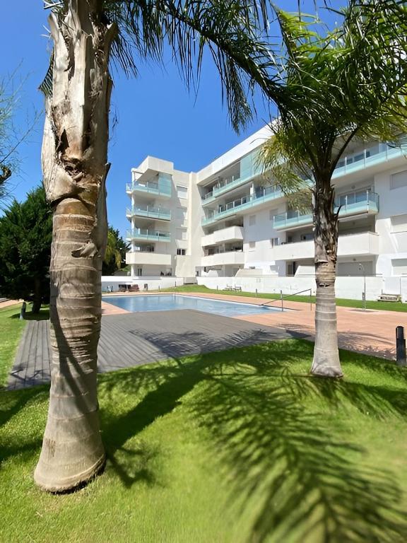 Superbe appartement rénové, résidence avec piscine