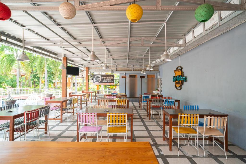 Restoran või mõni muu söögikoht majutusasutuses RedDoorz @ Panglima Sudirman Madiun