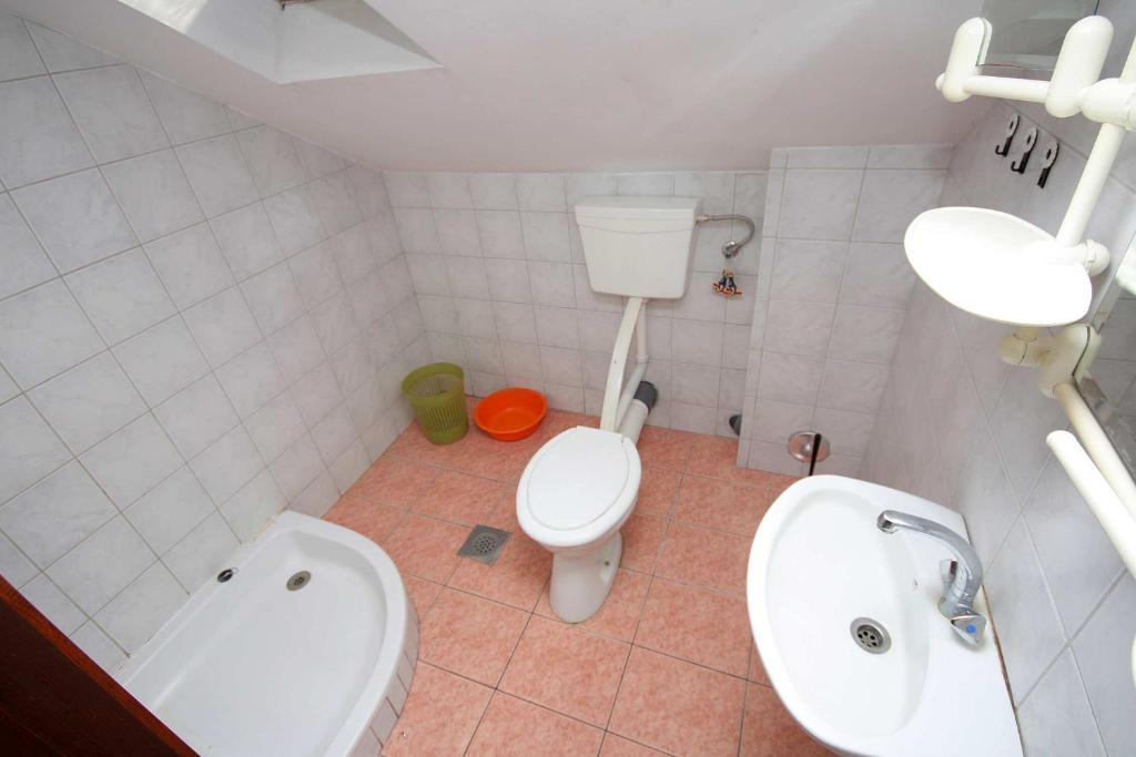 Koupelna v ubytování Apartments and rooms with WiFi Podaca, Makarska - 2613