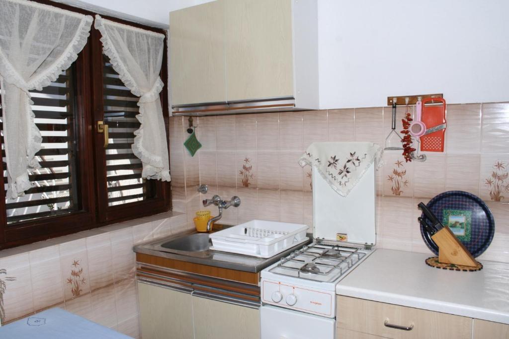 Fotografia z galérie ubytovania Apartments by the sea Podaca, Makarska - 2580 v Podaci