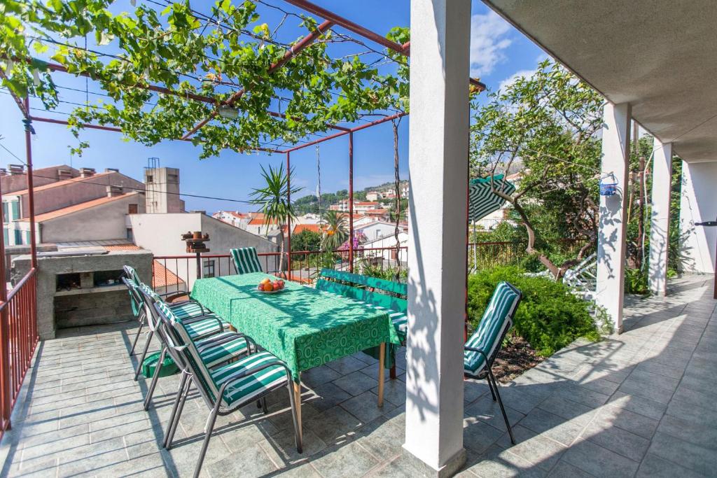 Balkón alebo terasa v ubytovaní Apartments by the sea Podgora, Makarska - 2604