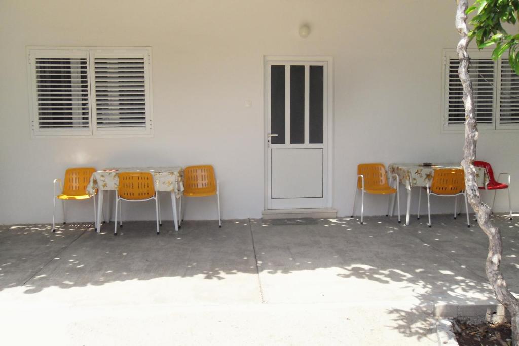 Fotografia z galérie ubytovania Apartments and rooms by the sea Zaostrog, Makarska - 2662 v Zaostrogu