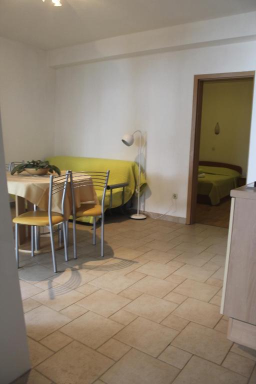 Posedenie v ubytovaní Apartment Zaostrog 2625a