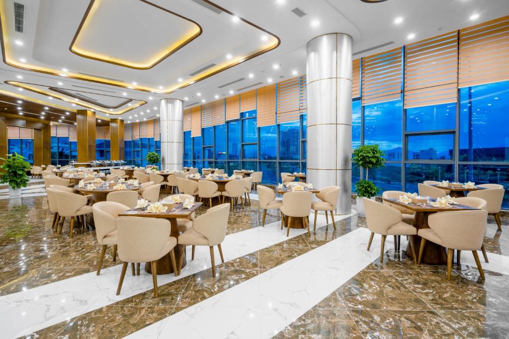 Restaurace v ubytování Alan Sea Hotel Danang