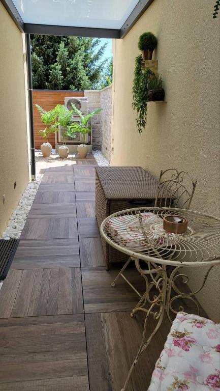 Balkón nebo terasa v ubytování Apartma Archy
