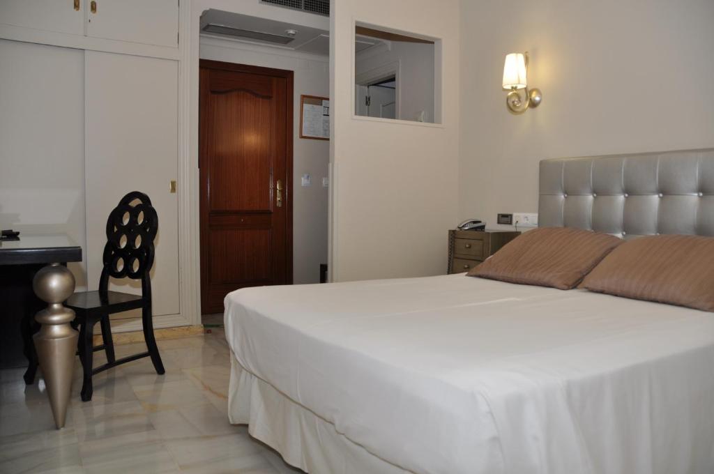 Hotel Sercotel Doña Carmela - Resim 35