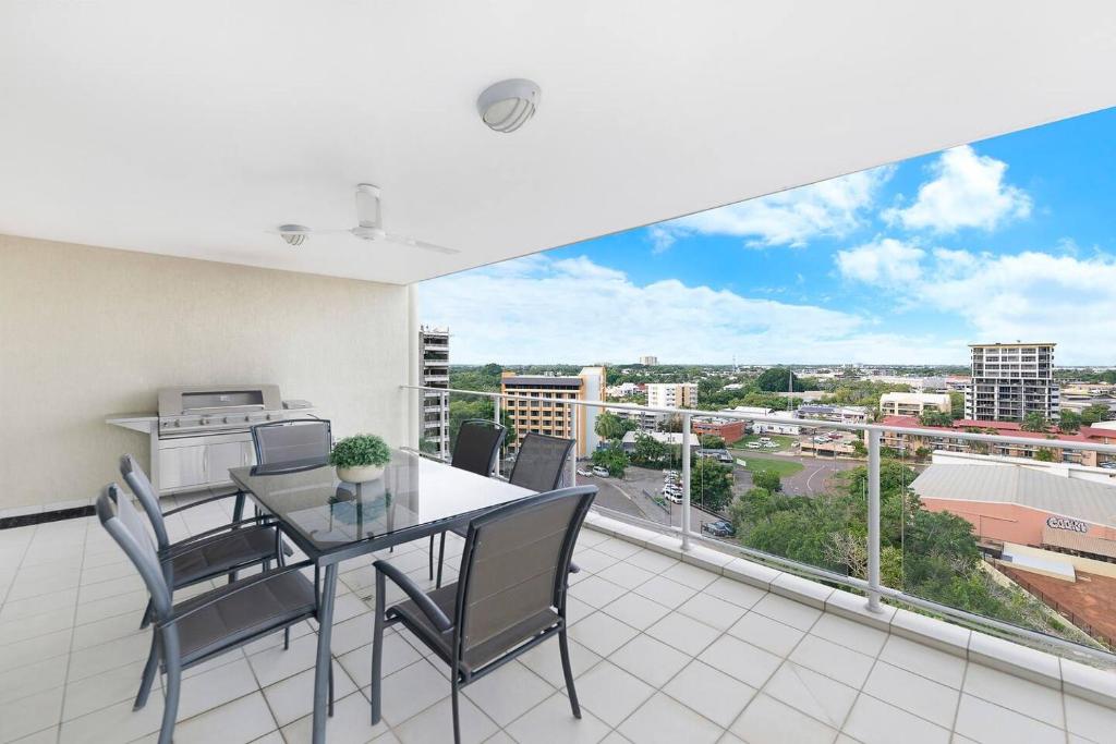 Μπαλκόνι ή βεράντα στο Alta Vista - City View Oasis in the Heart of Darwin