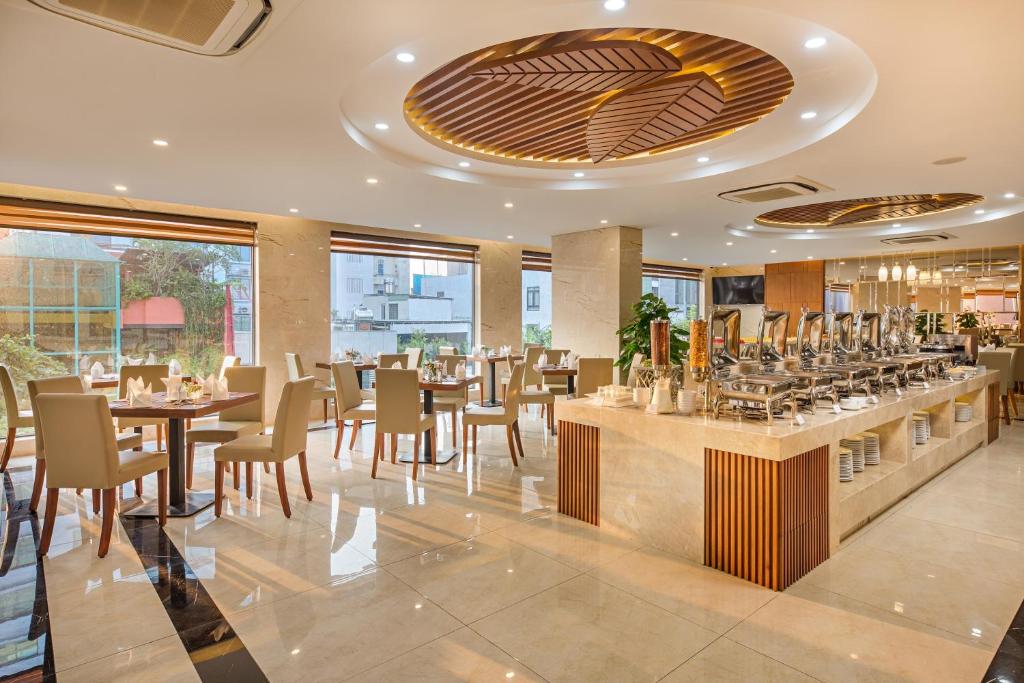 Restaurace v ubytování Val Soleil Hotel
