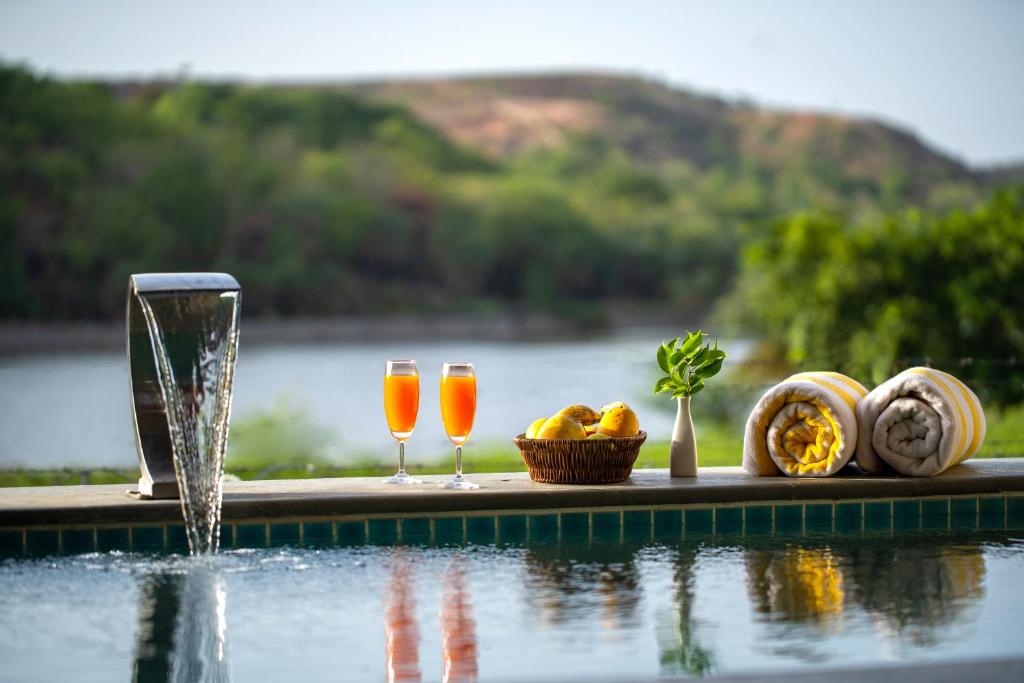 Nápoje v ubytování Sarasiruham Resort - Private Pool Villa in Udaipur