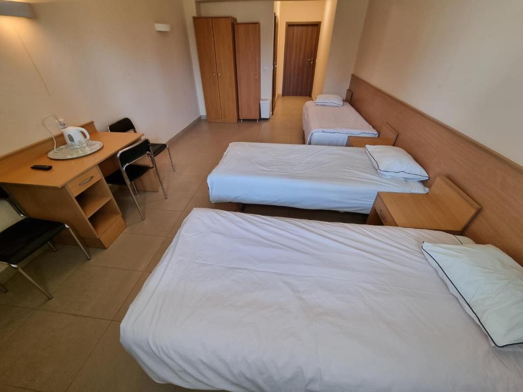 Biłgoraj Aparthotel - Triple Room - Acceso A Discapacidad