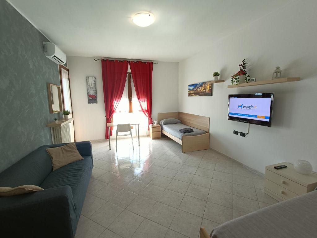 TV a/nebo společenská místnost v ubytování Sofia Sweet Home