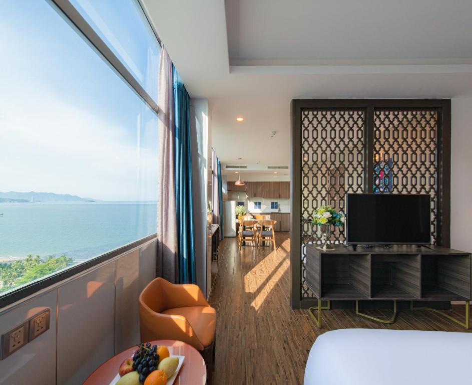 TV a/nebo společenská místnost v ubytování Aaron Hotel