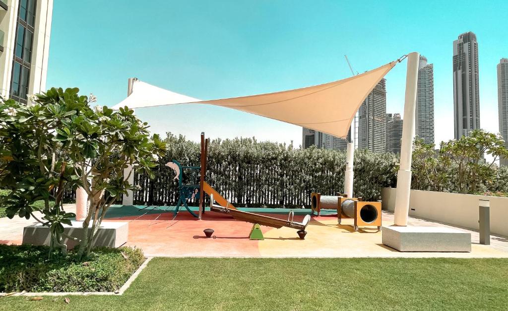 Zahrada ubytování Elite Royal Apartment - Panoramic Full Burj Khalifa, Fountain & Skyline View - ACed direct connection to Dubai Mall - Governor